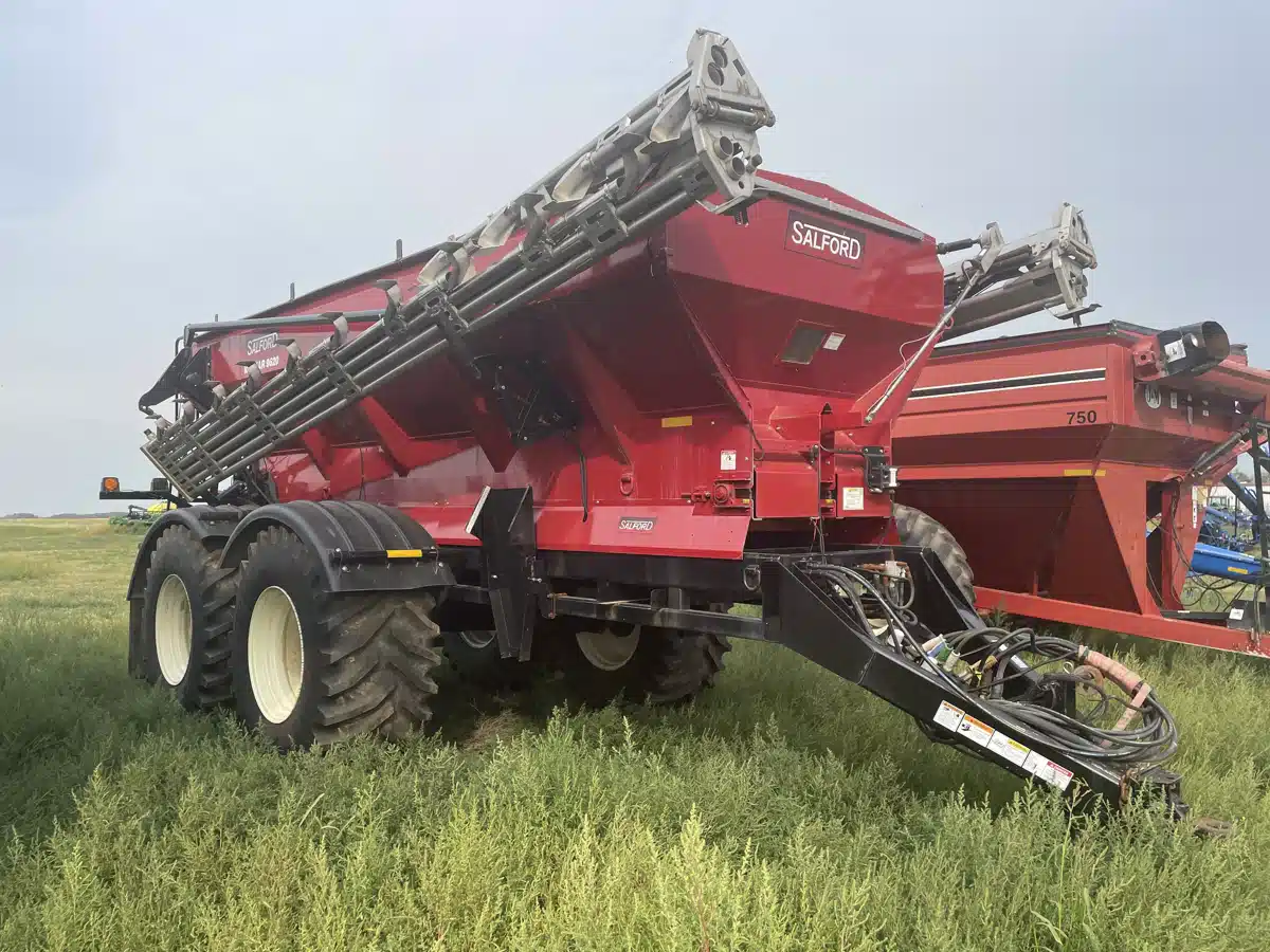 Gallery image 2 for Used 2017 Salford VALMAR 9620 Spreader - Fertilizer