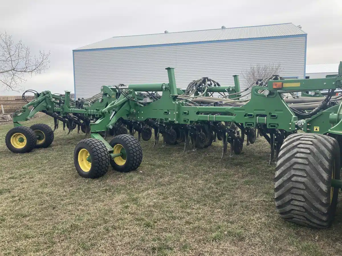 Gallery image 2 for Used 2016 John Deere 1870 Air Drill