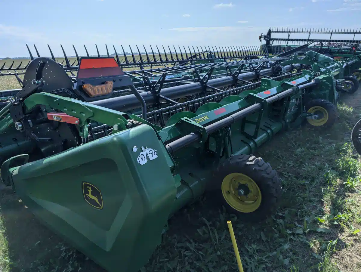 Gallery image 2 for Used 2022 John Deere HD50F Header - Flex