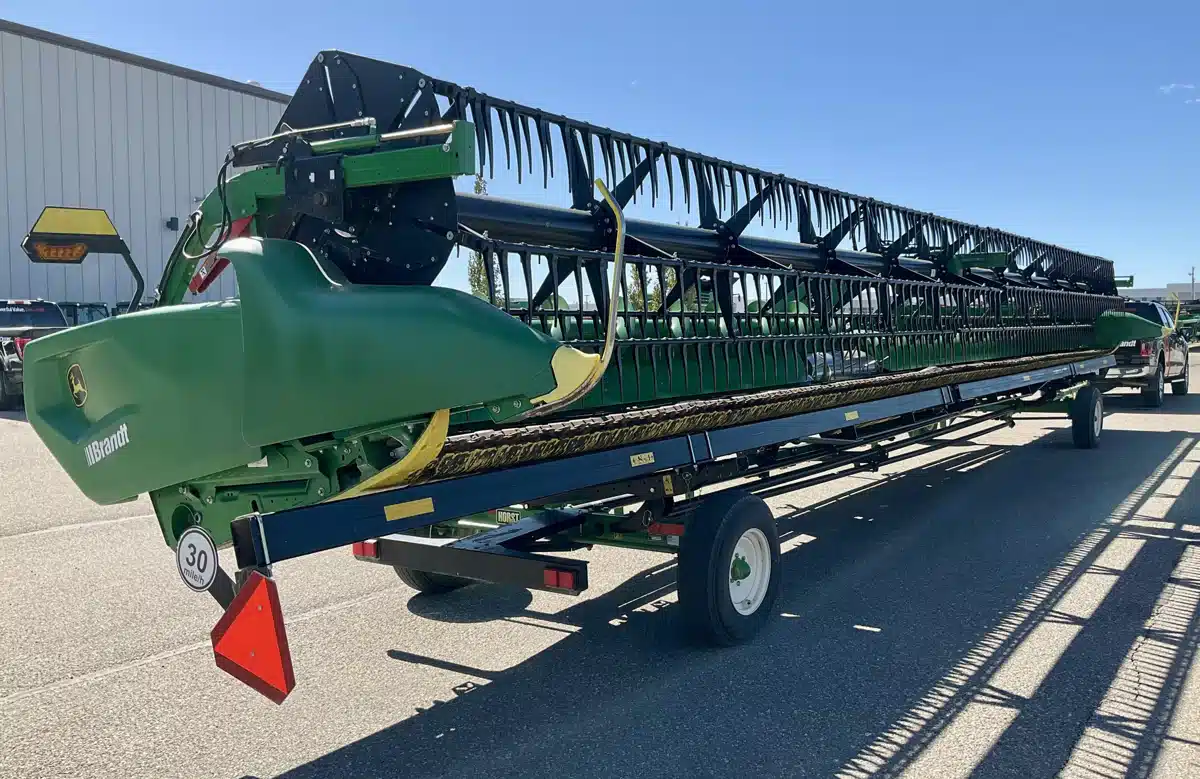 Gallery image 2 for Used 2023 John Deere RD45F Header Combine