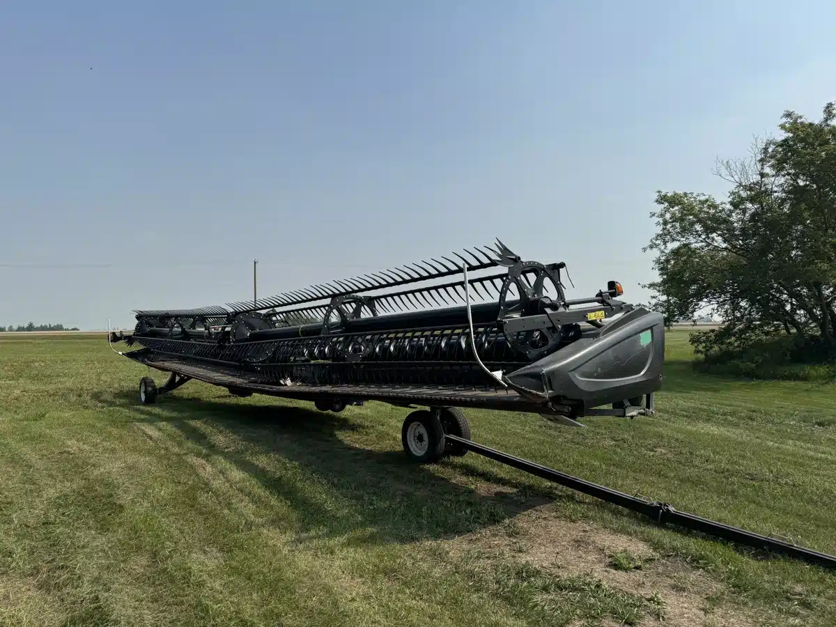 Gallery image 2 for 2014 MacDon FD75 Header - Flex Draper