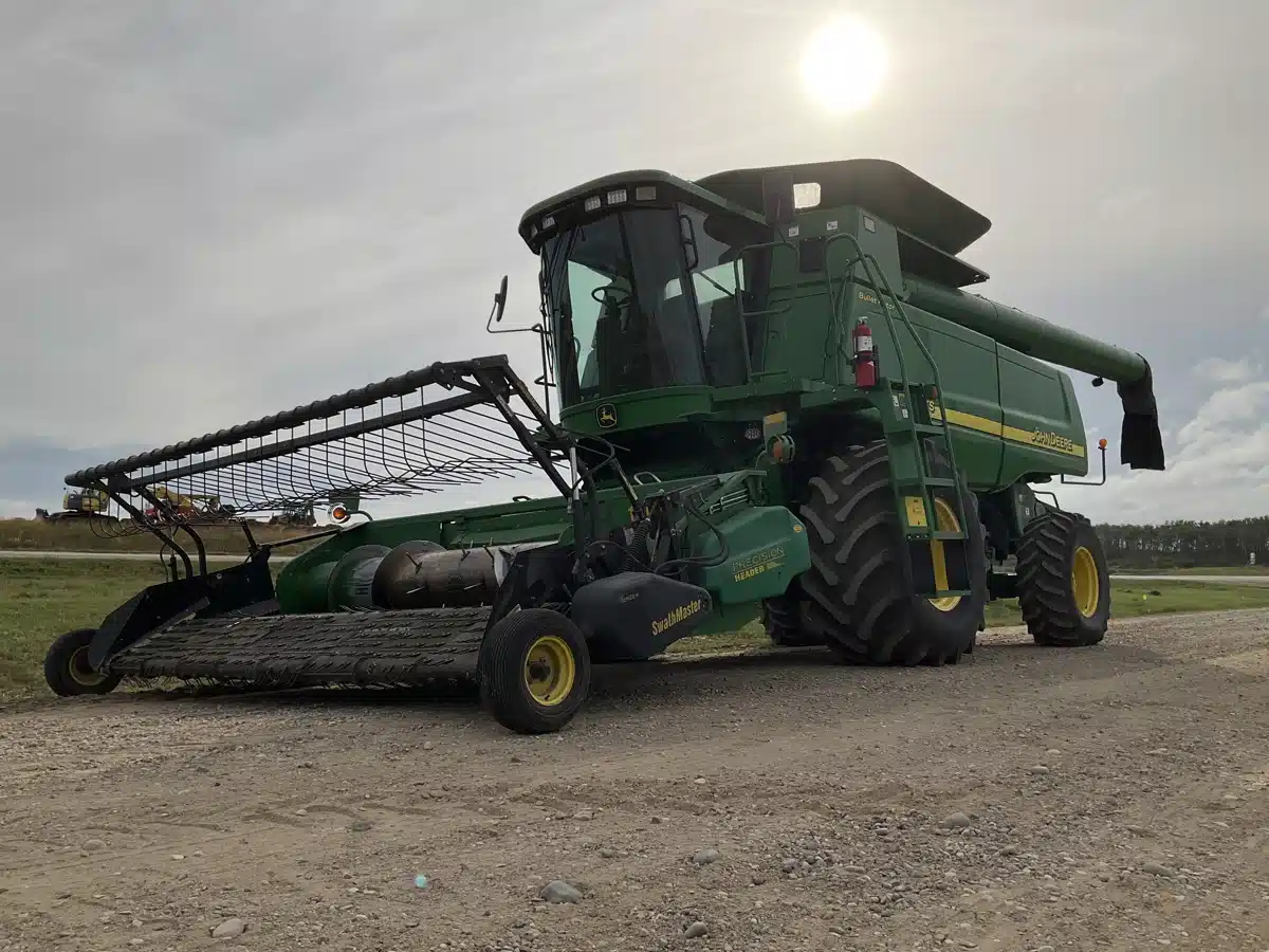 Gallery image 1 for Used 2005 John Deere 9760 STS Combine