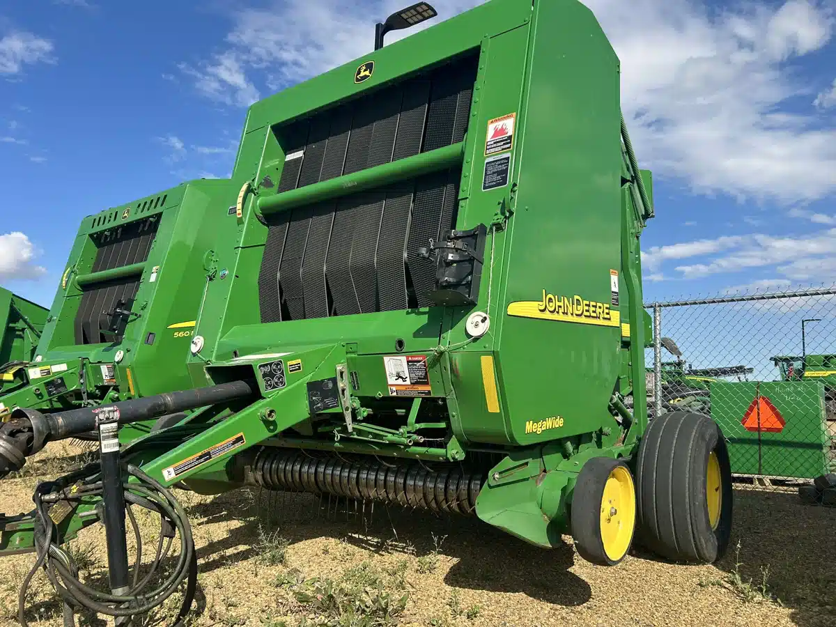 Gallery image 1 for Used 2004 John Deere 567 Round Baler