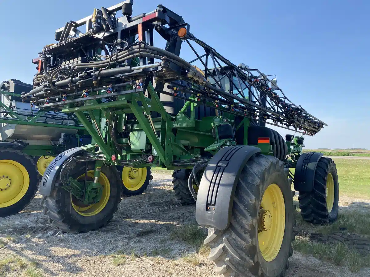 Gallery image 2 for Used 2011 John Deere 4730 Sprayer - Self Propelled