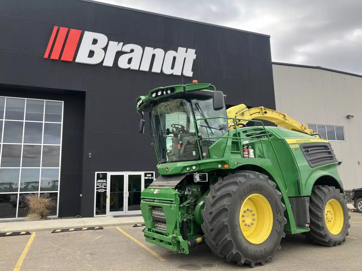 Gallery image 2 for Used 2023 John Deere 8300 Forage Harvester