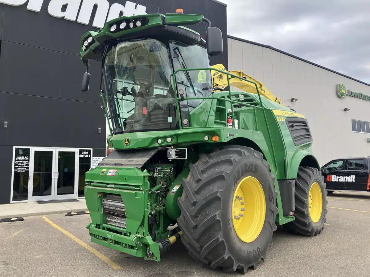 Gallery image 1 for Used 2023 John Deere 8300 Forage Harvester