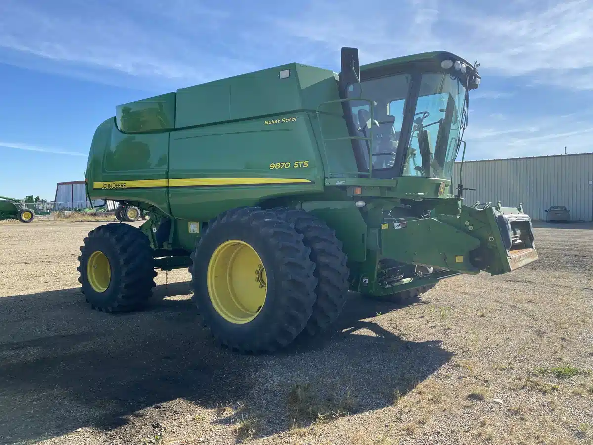 Gallery image 2 for Used 2008 John Deere 9870 STS Combine