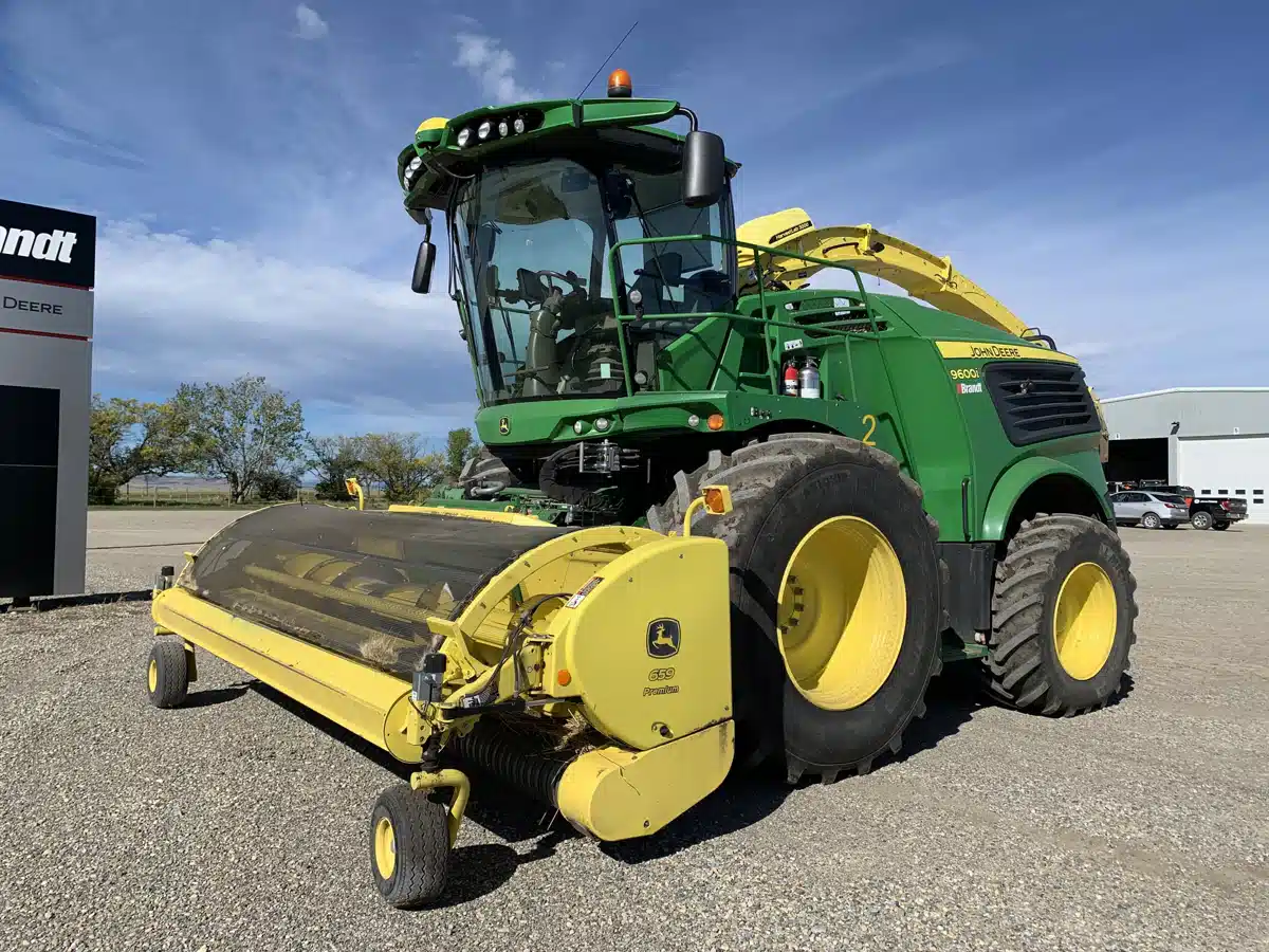 Gallery image 1 for Used 2020 John Deere 9600 Forage Harvester