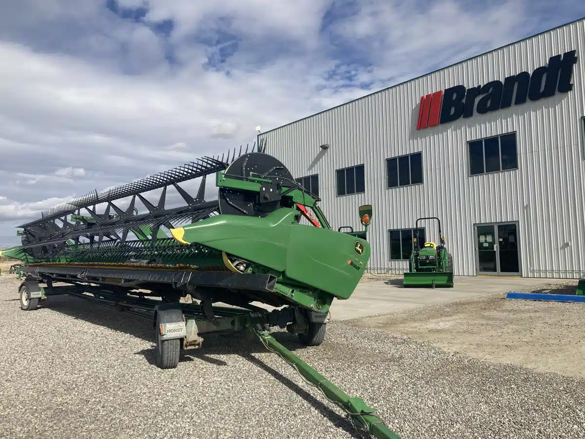 Gallery image 1 for Used 2018 John Deere 640FD Header - Draper