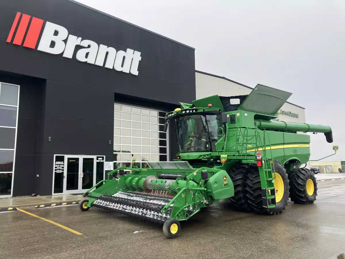 Gallery image 1 for Used 2018 John Deere S790 Combine