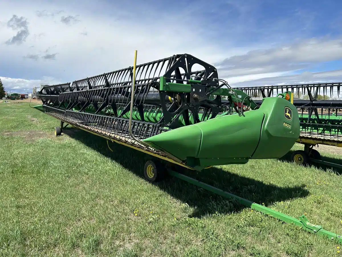 Gallery image 1 for Used 2016 John Deere 640D Harvester