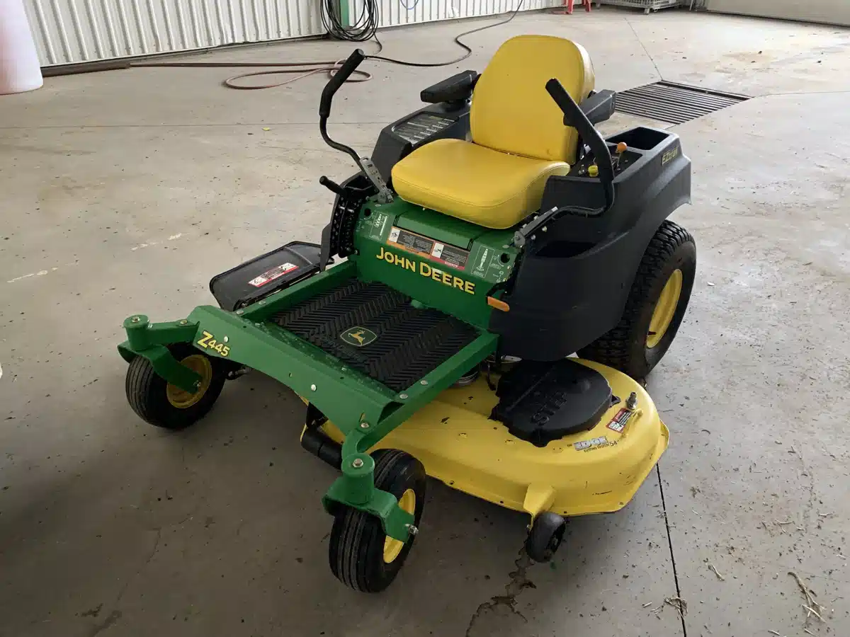 John deere z445 new price sale