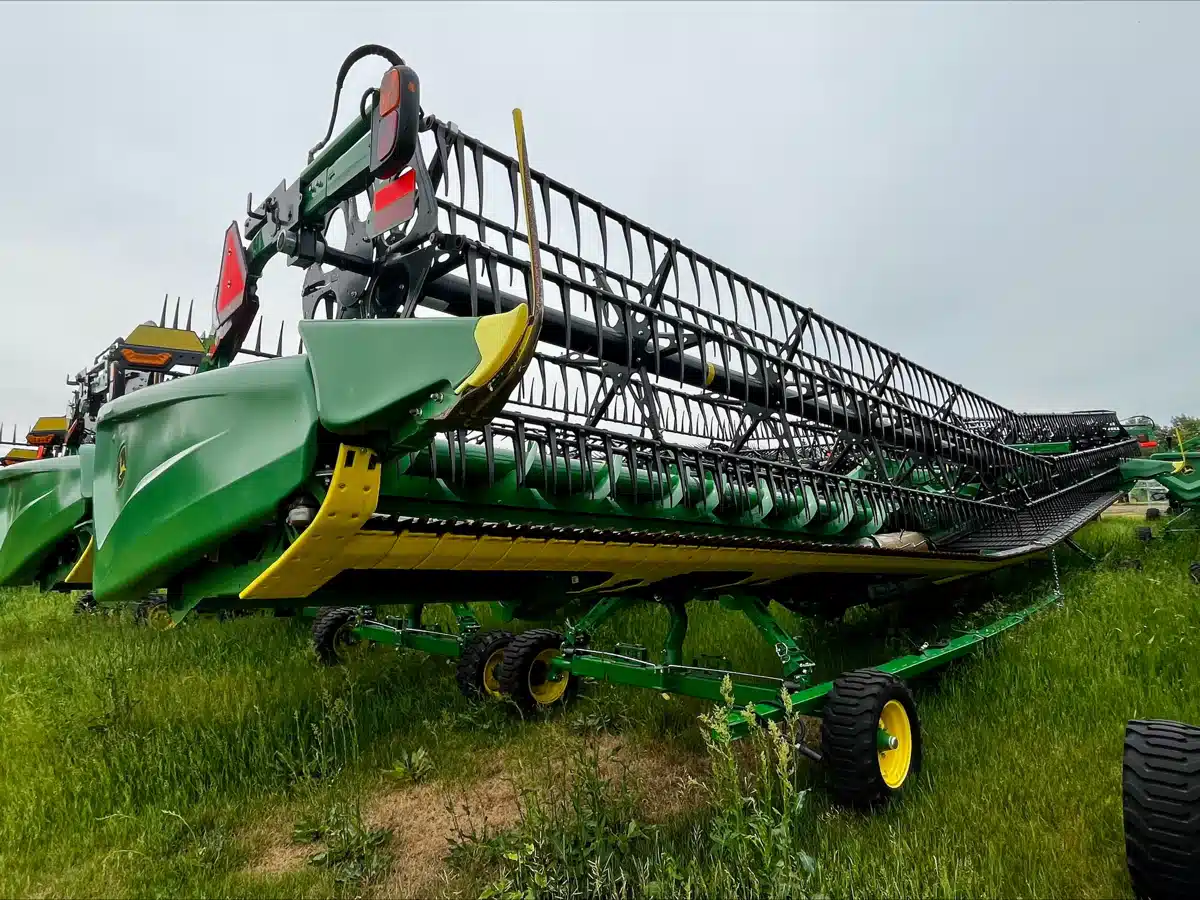 Gallery image 2 for Used 2022 John Deere HD45R Header Combine