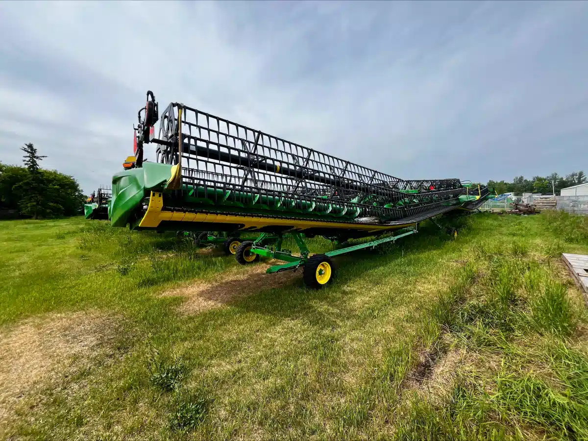 Gallery image 2 for Used 2022 John Deere HD45R Header Combine