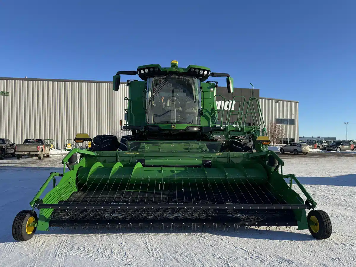 Gallery image 2 for Used 2022 John Deere X9 1000 Combine