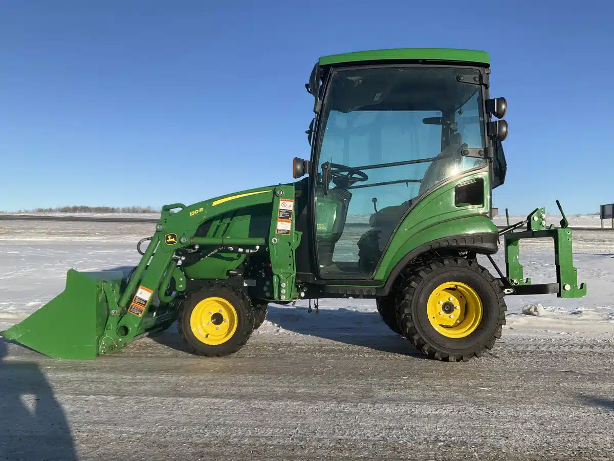 Gallery image 2 for Used 2023 John Deere 1025R Tractor