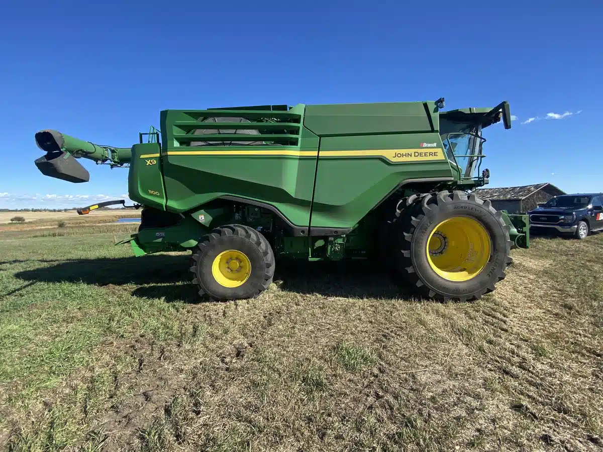 Gallery image 2 for Used 2023 John Deere X9 1100 Combine