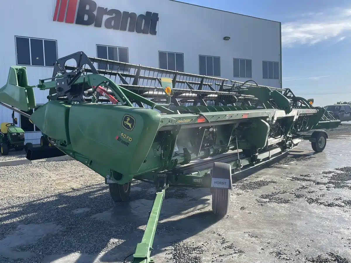 Gallery image 2 for Used 2014 John Deere 640FD Header - Draper