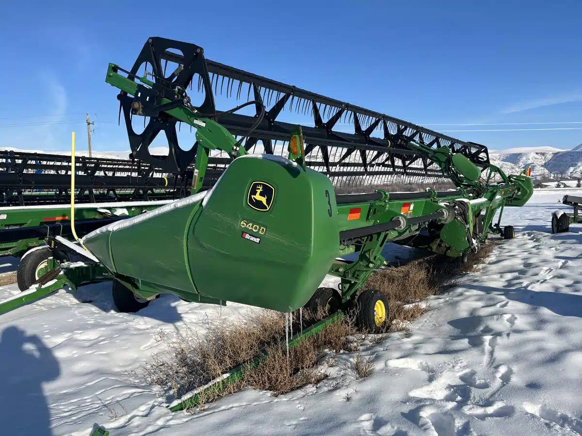 Gallery image 2 for Used 2014 John Deere 640D Harvester