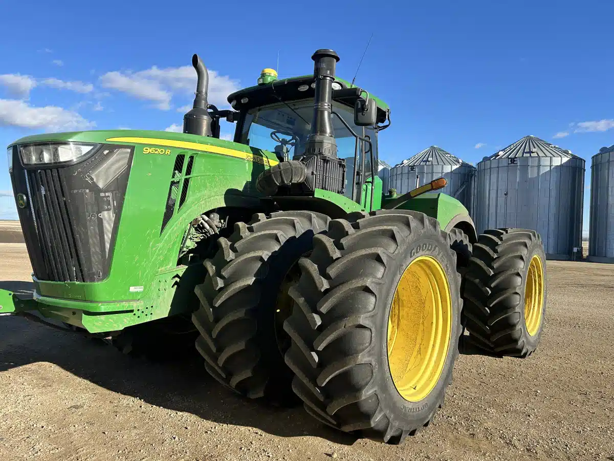 Gallery image 1 for Used 2016 John Deere 9620R Tractor