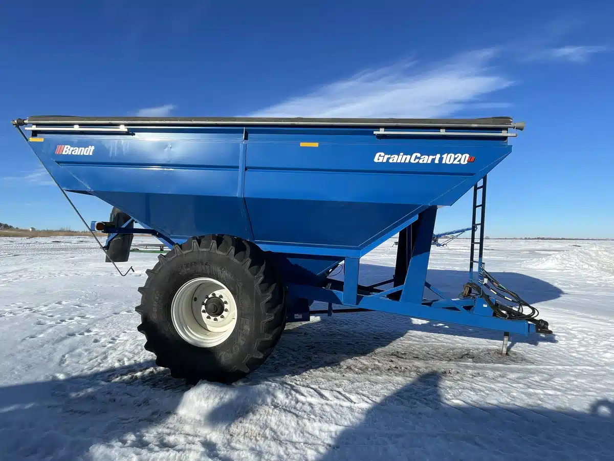 Gallery image 2 for 2012 Brandt 1020XR Grain Cart
