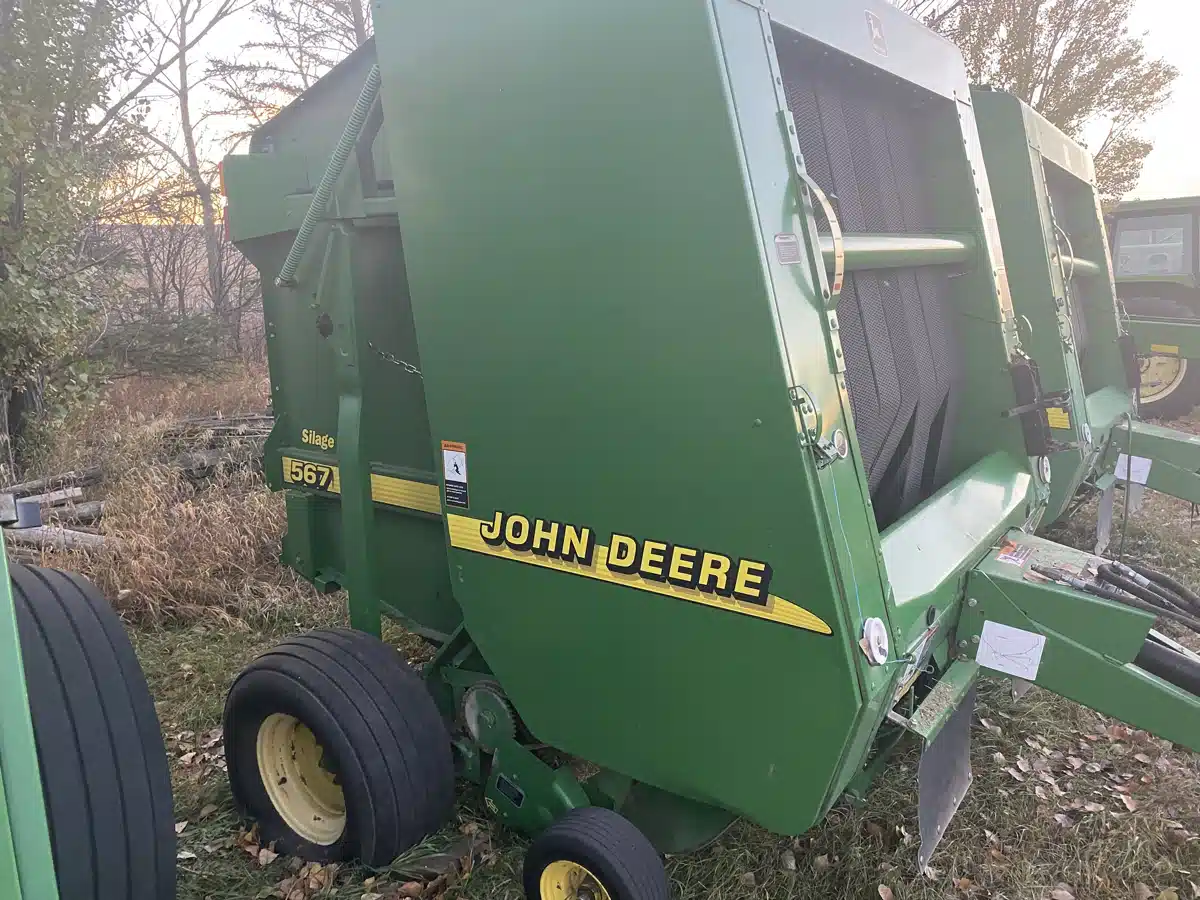Gallery image 2 for Used 2001 John Deere 567 Miscellaneous