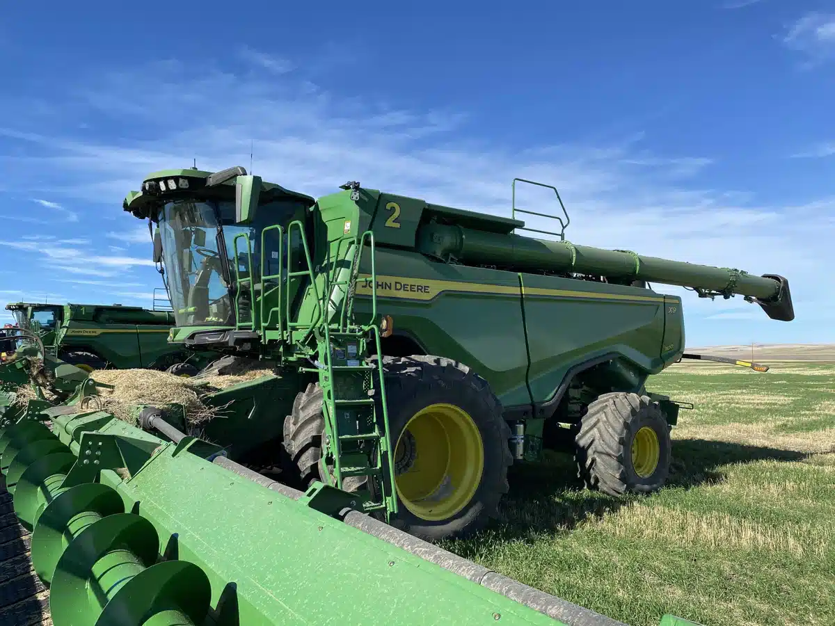 Gallery image 1 for Used 2023 John Deere X9 1100 Combine
