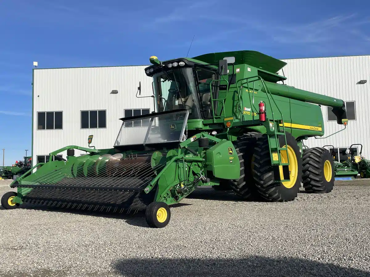 Gallery image 1 for Used 2009 John Deere 9770 STS Combine