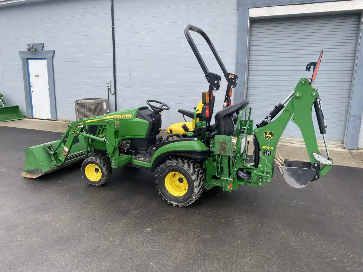 Gallery image 2 for Used 2019 John Deere 1025R Tractor