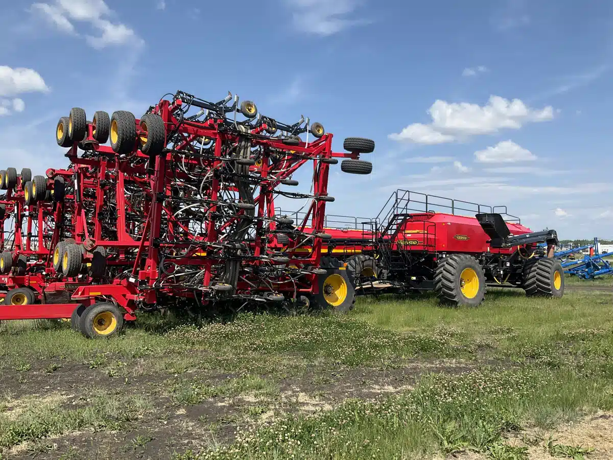 Gallery image 2 for Used 2019 Väderstad 8412 Air Drill