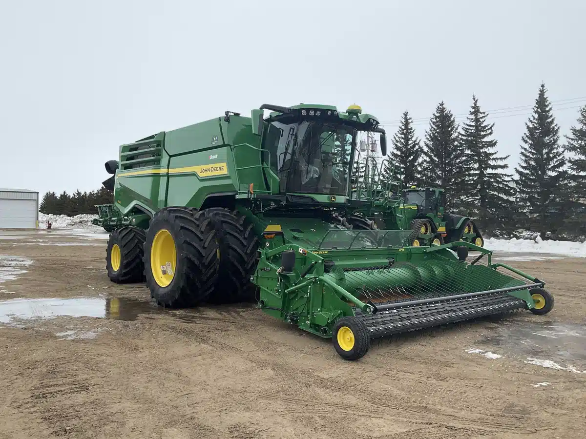 Gallery image 2 for Used 2022 John Deere X9 1100 Combine
