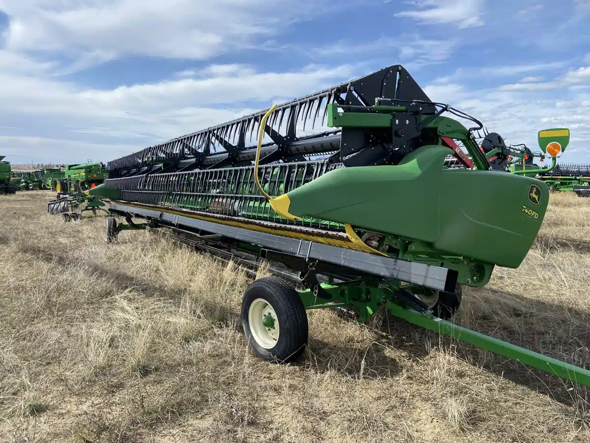 Gallery image 1 for Used 2019 John Deere 740FD Header - Draper