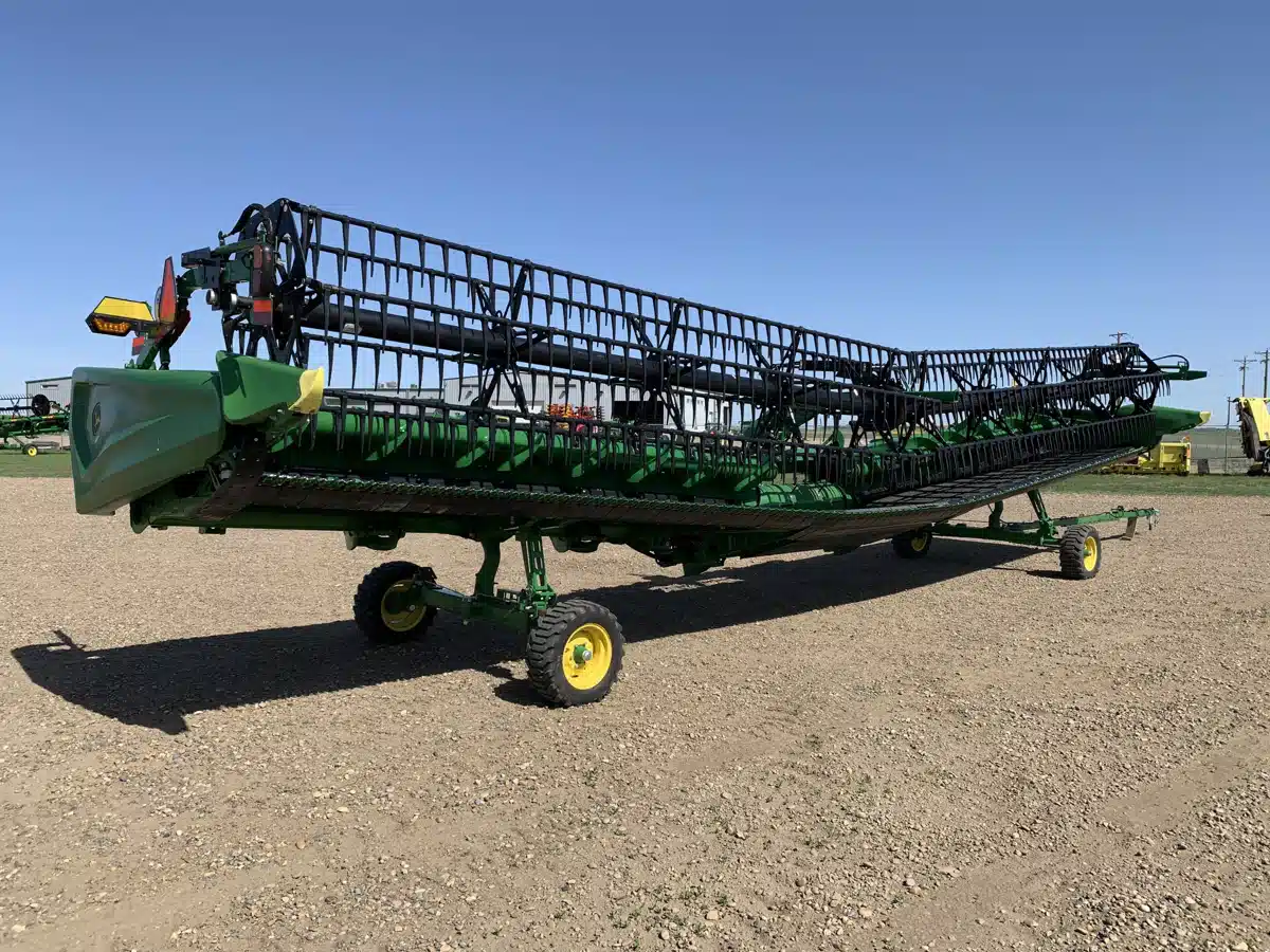 Gallery image 2 for Used 2023 John Deere HD40R Header Combine