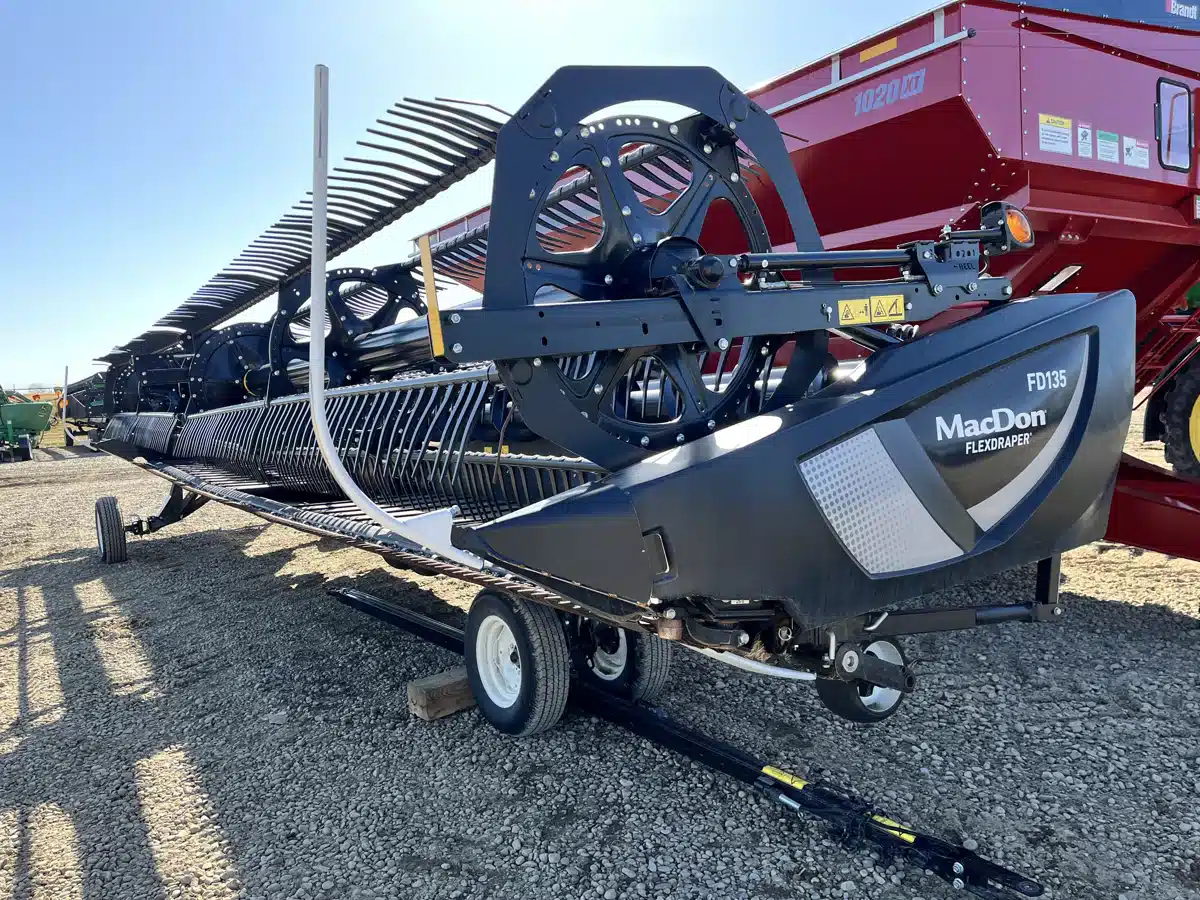Gallery image 1 for Used 2022 MacDon FD135 Header - Draper