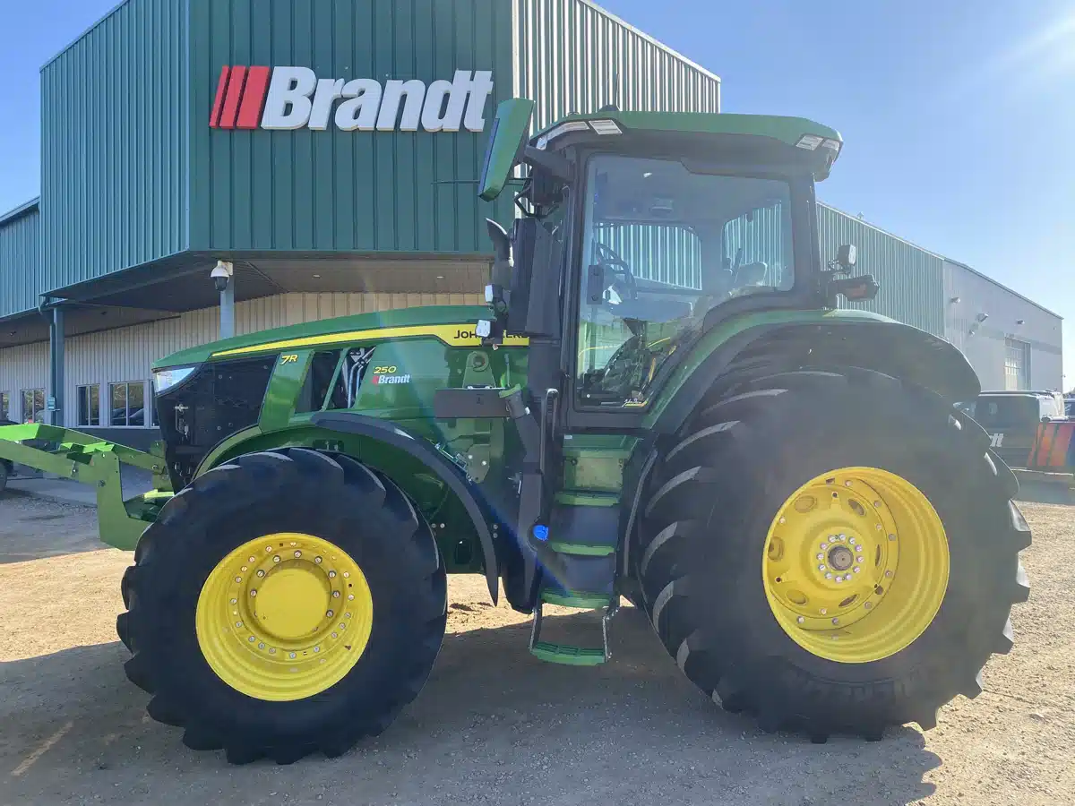 Gallery image 2 for Used 2024 John Deere 7R 250 Tractor