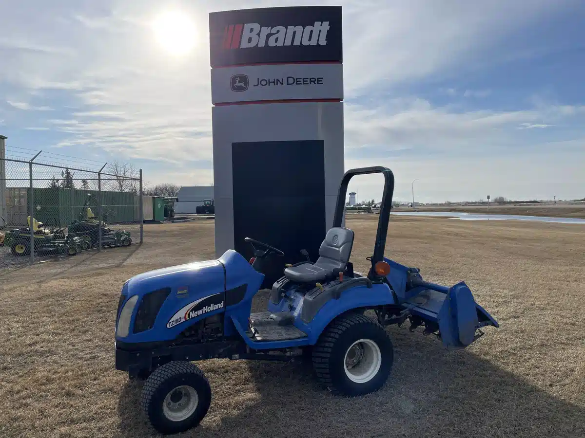 Gallery image 1 for Used 2005 New Holland TZ18DA Tractor
