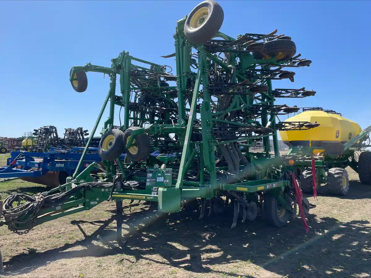 Gallery image 1 for Used 2013 John Deere 1870 Air Drill
