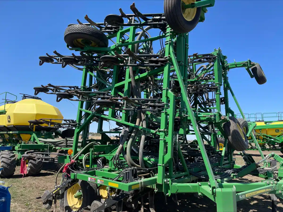 Gallery image 2 for Used 2013 John Deere 1870 Air Drill