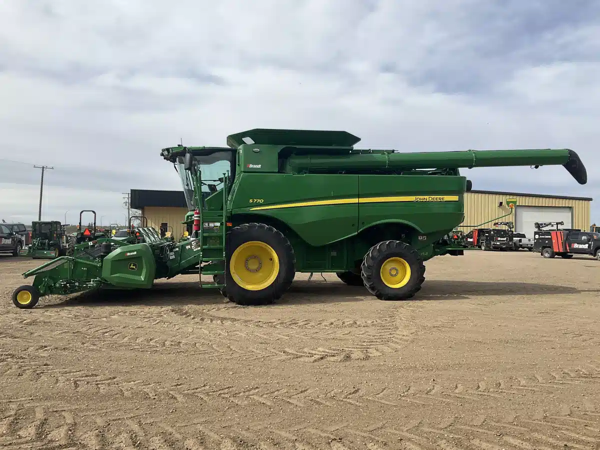 Gallery image 2 for Used 2023 John Deere S770 Combine