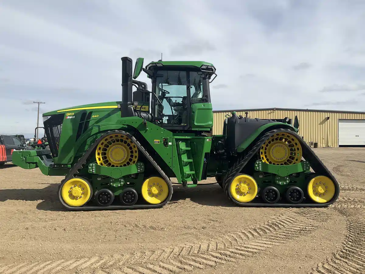 Gallery image 2 for 2024 John Deere 9RX 640 Tractor