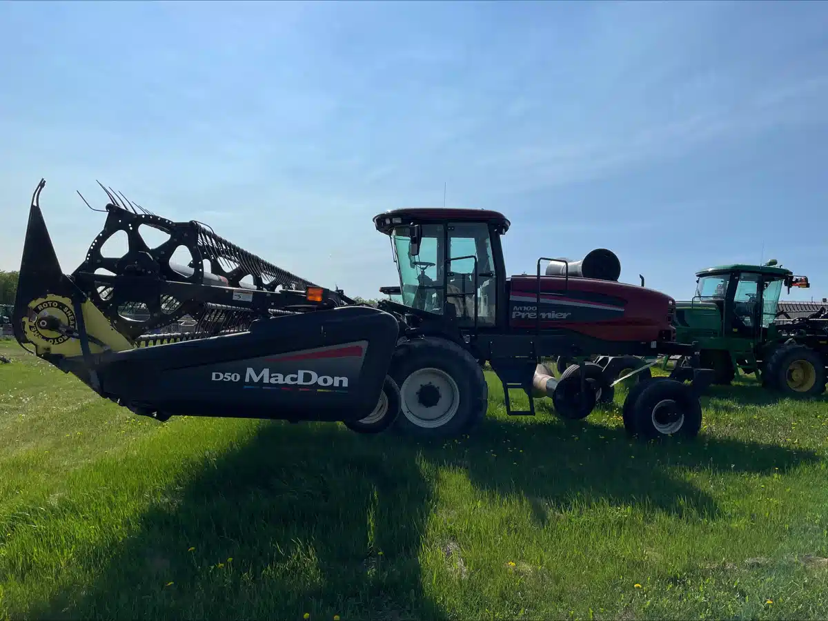 Gallery image 2 for Used 2009 Premier M100 Windrower