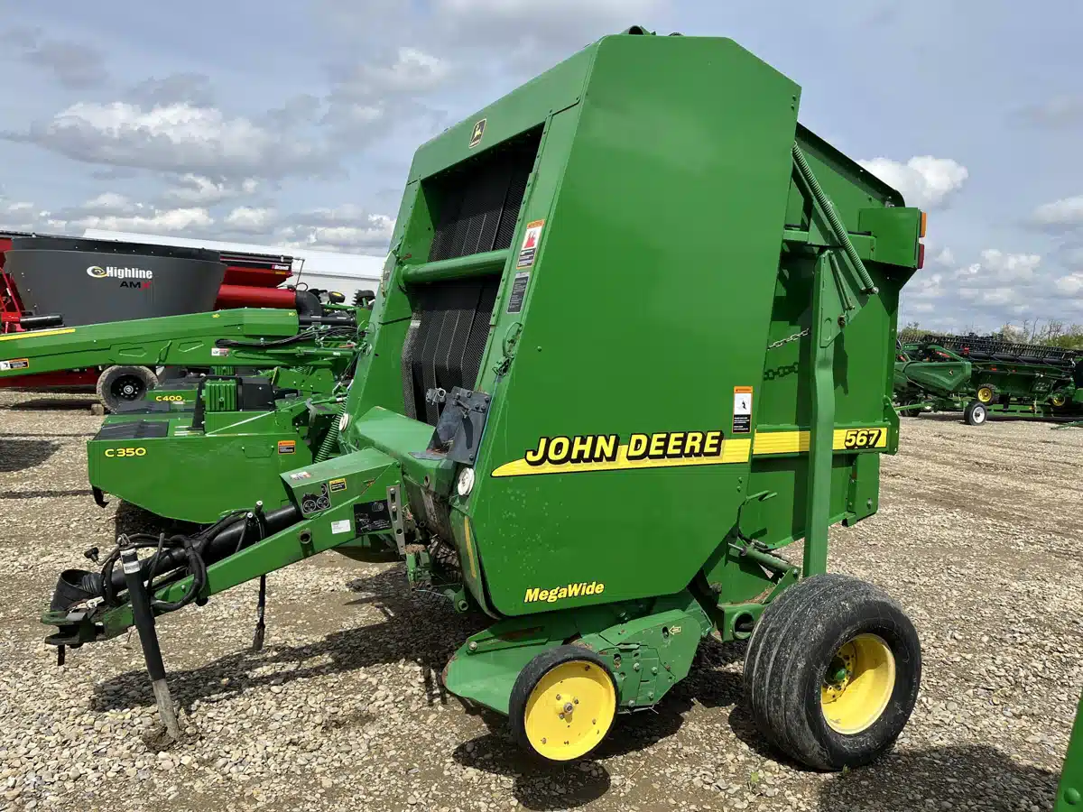 Gallery image 2 for Used 2001 John Deere 567 Miscellaneous