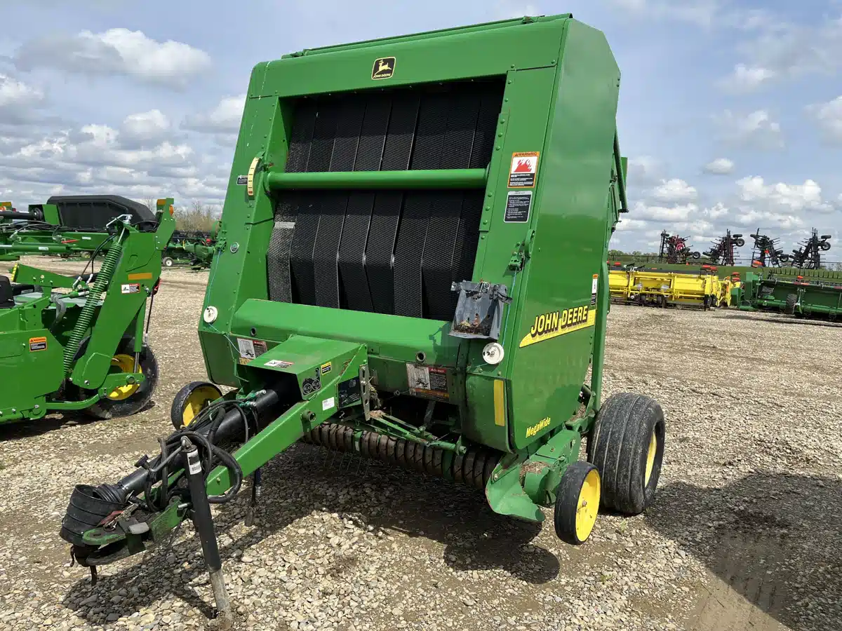 Gallery image 1 for Used 2001 John Deere 567 Miscellaneous