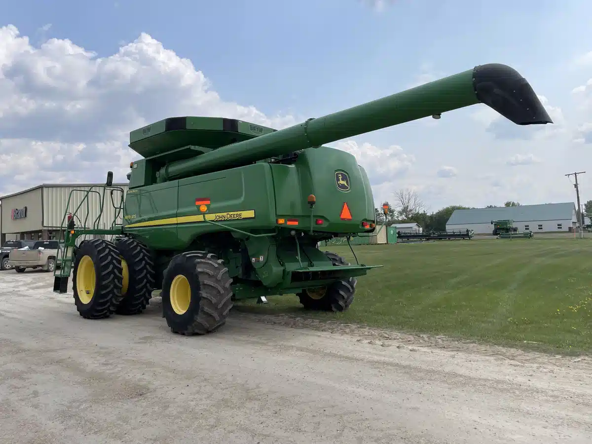 Gallery image 2 for Used 2011 John Deere 9870 STS Combine