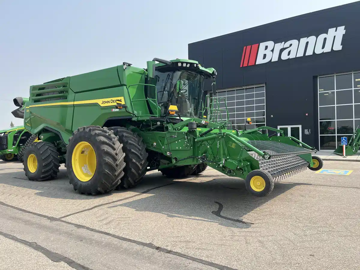 Gallery image 2 for Used 2024 John Deere X9 1100 Combine