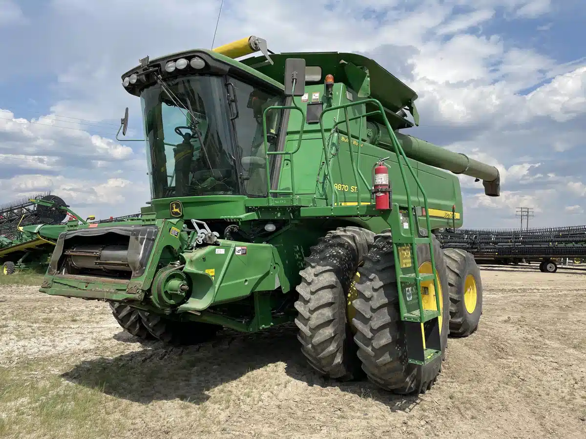Gallery image 1 for Used 2011 John Deere 9870 STS Combine