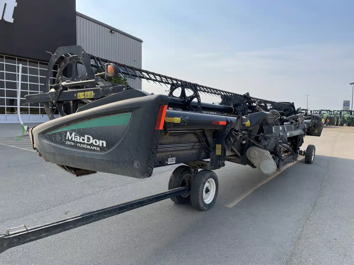 Gallery image 2 for Used 2014 MacDon FD75 Header - Flex Draper