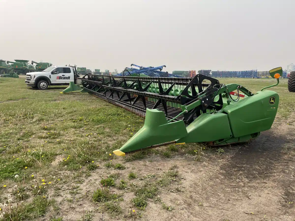 Gallery image 1 for Used 2015 John Deere 640FD Header - Draper