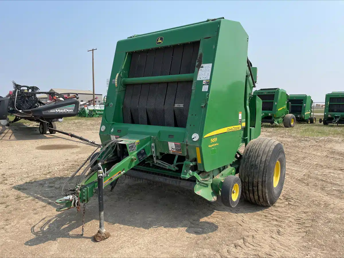 Gallery image 1 for Used 2017 John Deere 569 Round Baler