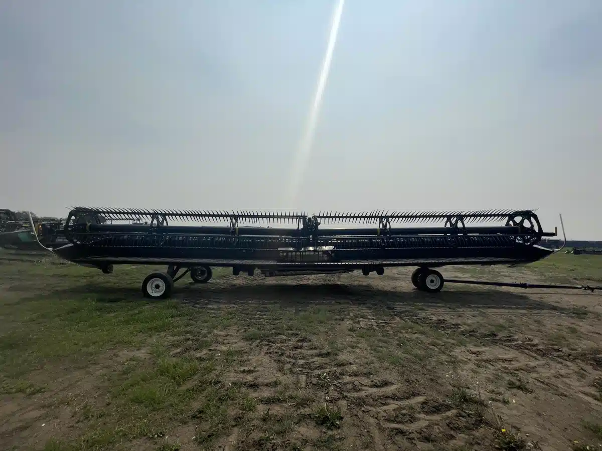 Gallery image 2 for Used 2022 MacDon FD140 Header - Flex Draper